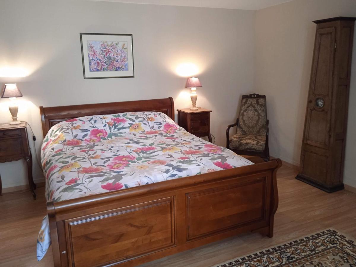Charming Detached 2 Bedroom Ancient House In Medieval Quarter Of A Small Town In The Pays De La Loire, France Sillé-le-Guillaume Εξωτερικό φωτογραφία
