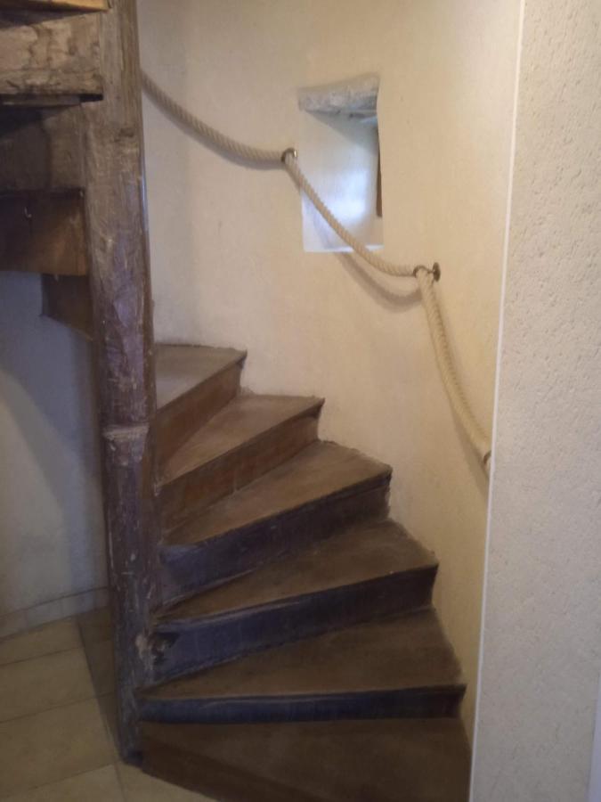 Charming Detached 2 Bedroom Ancient House In Medieval Quarter Of A Small Town In The Pays De La Loire, France Sillé-le-Guillaume Εξωτερικό φωτογραφία